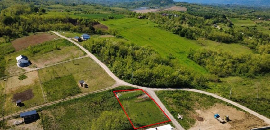 Zemljište 642 m2 – Motike