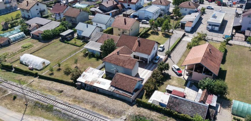Stambeni objekat (kuća) 98 m2 – Zalužani