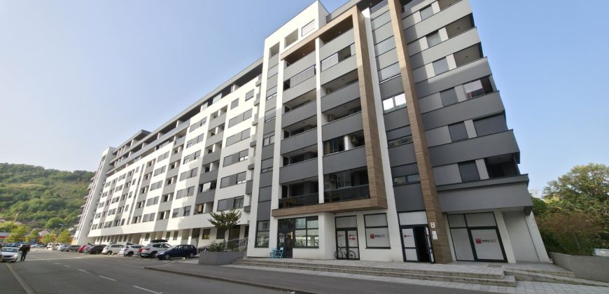Dvosoban stan 42m2 sa garažnim mjestom – Mejdan