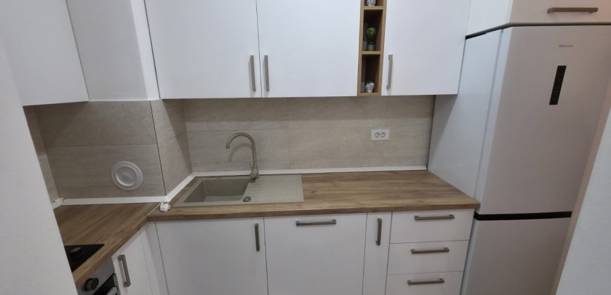 Dvosoban stan 42m2 sa garažnim mjestom – Mejdan