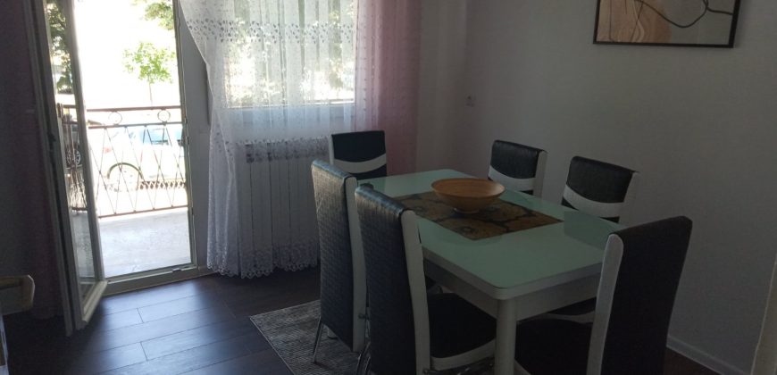 Trosoban stan 89m2 (sprat kuće) – Nova Varoš