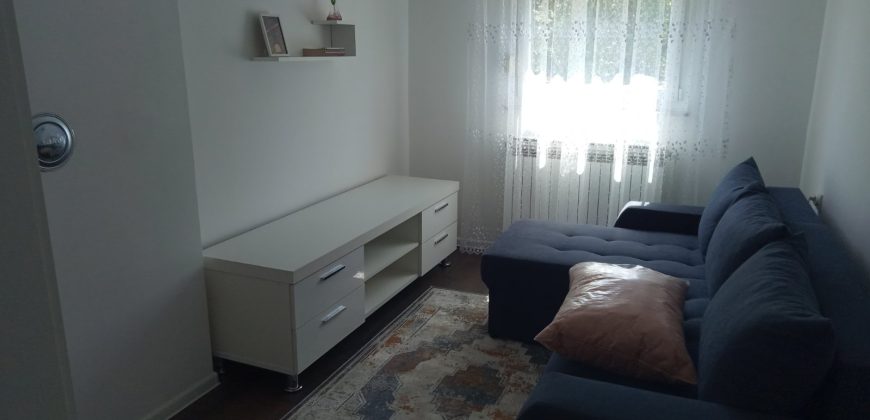Trosoban stan 89m2 (sprat kuće) – Nova Varoš