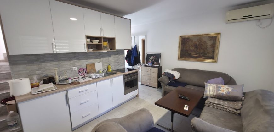 Vikend kuća 75 m2 i placa 1500 m2 – Aleksići