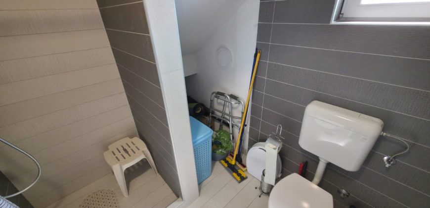 Vikend kuća 75 m2 i placa 1500 m2 – Aleksići