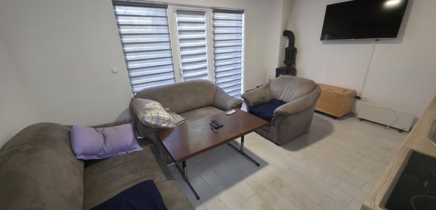 Vikend kuća 75 m2 i placa 1500 m2 – Aleksići