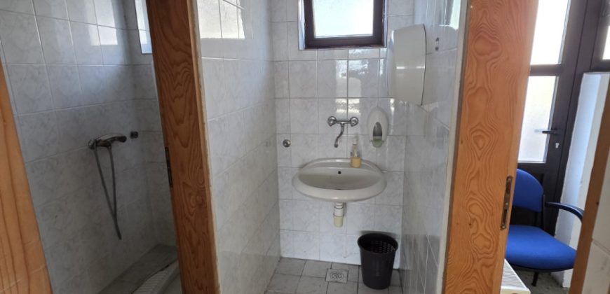 Poslovni objekat (hala) 165 m2 – Trn