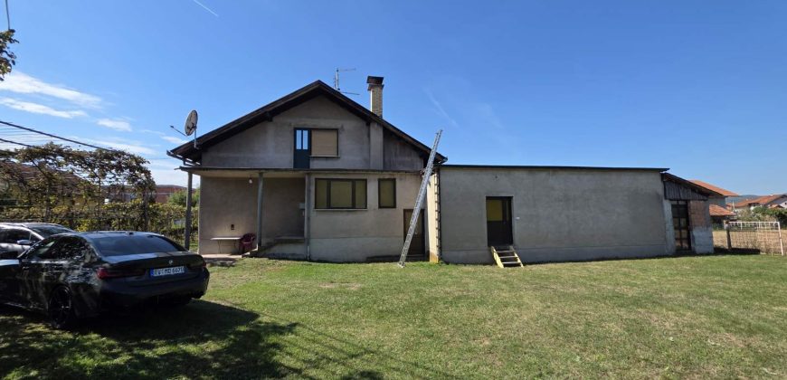 Stambeni objekat 143 m2 na placu od 4908 m2 – Trn