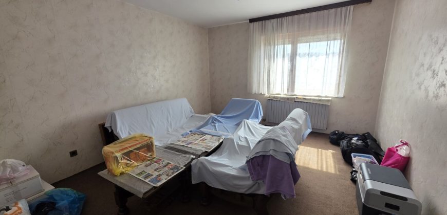 Stambeni objekat 143 m2 na placu od 4908 m2 – Trn