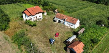 Stambeni objekat  160m2 na placu od 2321m2 – Petoševci
