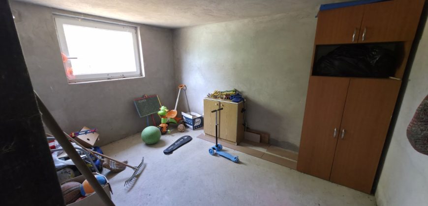 Stambeni objekat 130m2 na placu od 1275m2 – Slatina