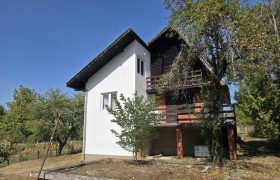 Stambeni objekat 130m2 na placu od 1275m2 – Slatina