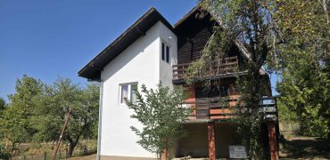 Stambeni objekat 130m2 na placu od 1275m2 – Slatina