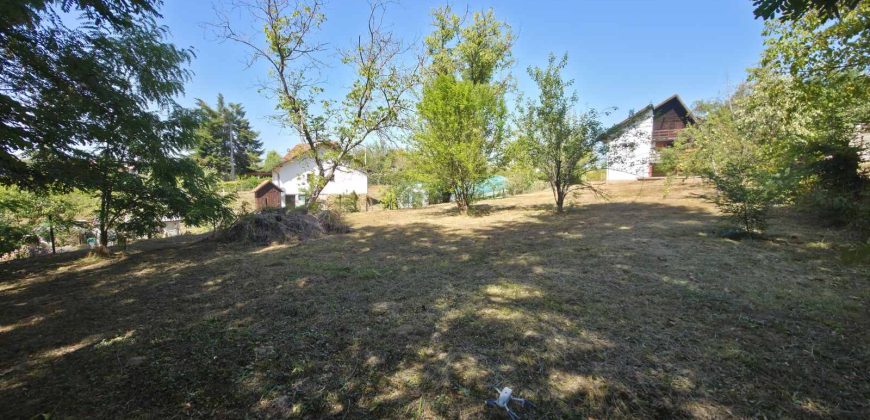 Stambeni objekat 130m2 na placu od 1275m2 – Slatina