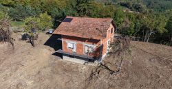 Stambeni objekat u izgradnji sa 33.461 m2 zemljita – Motike
