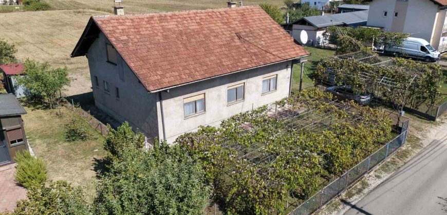 Stambeni objekat 143 m2 na placu od 4908 m2 – Trn