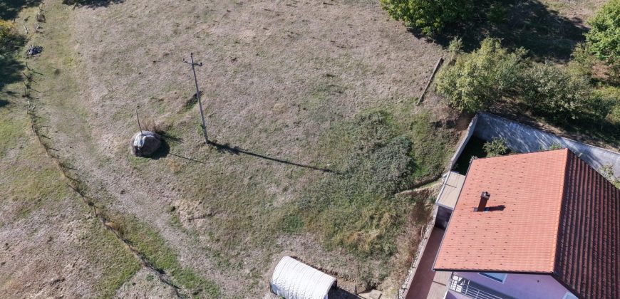Plac 486 m2 – Starčevica