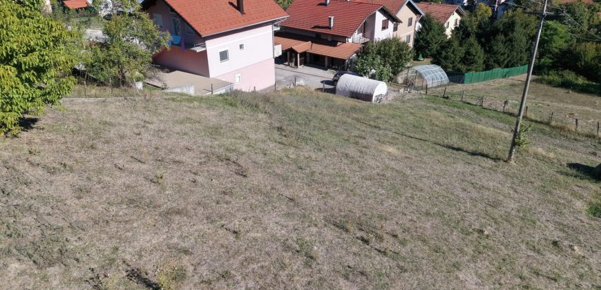 Plac 486 m2 – Starčevica