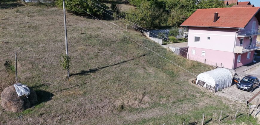 Plac 486 m2 – Starčevica