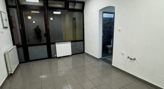 Poslovni prostor 24 m2 – Centar