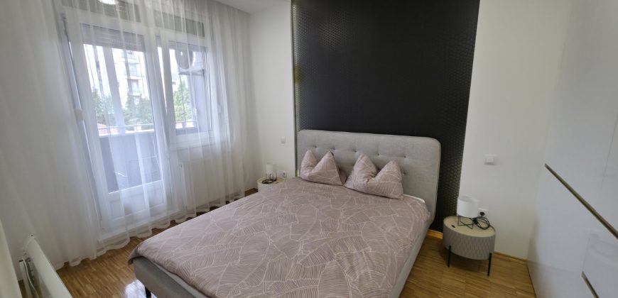 Dvosoban stan 45 m2 sa garažnim mjestom – Centar