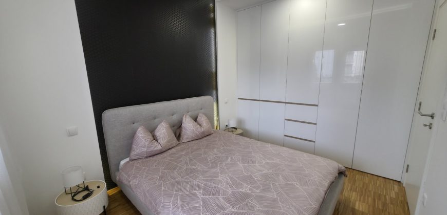 Dvosoban stan 45 m2 sa garažnim mjestom – Centar