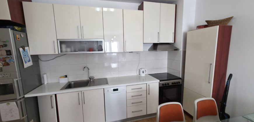 Trosoban stan 53 m2 sa garažnim mjestom – Paprikovac