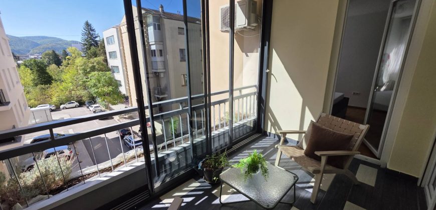 Četvorosoban stan 85 m2 – Centar