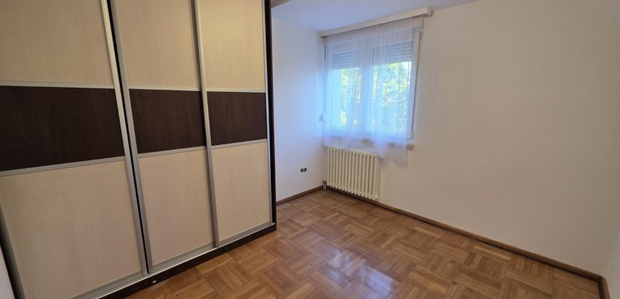 Četvorosoban stan 85 m2 – Centar