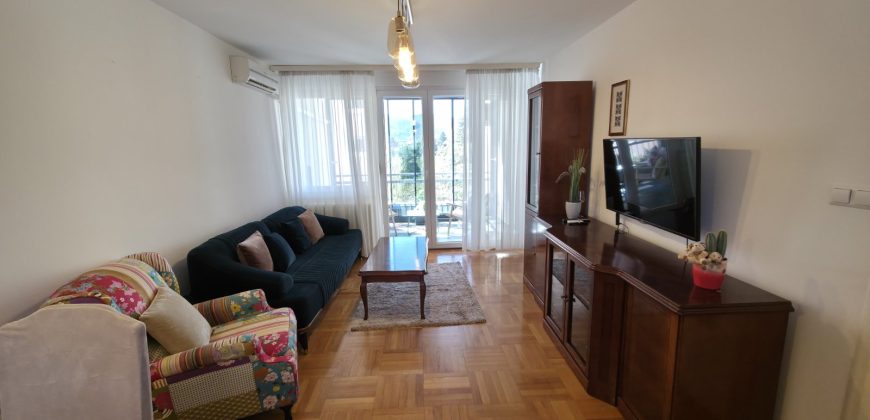 Četvorosoban stan 85 m2 – Centar
