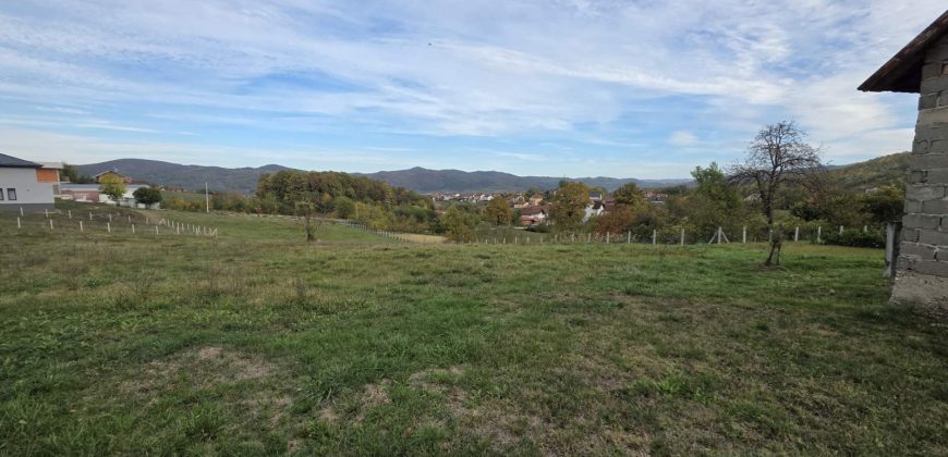 Plac 712 m2 – Starčevica