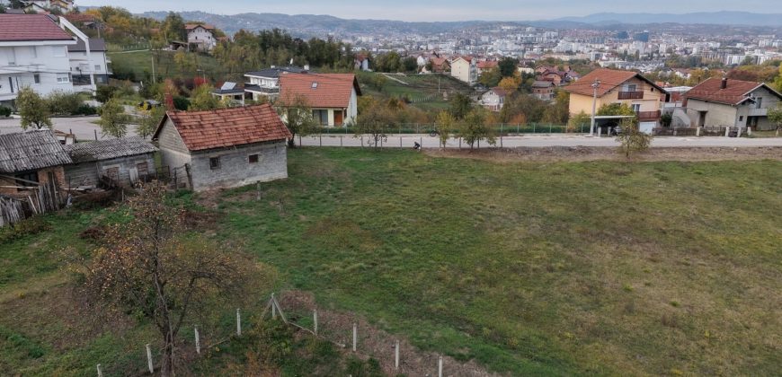 Plac 712 m2 – Starčevica