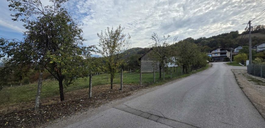 Plac 712 m2 – Starčevica
