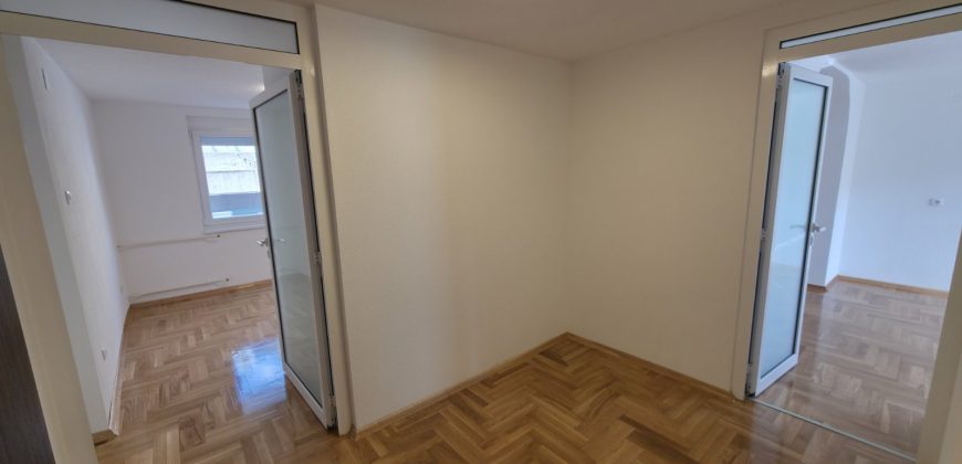 Poslovni prostor 78 m2 – Centar