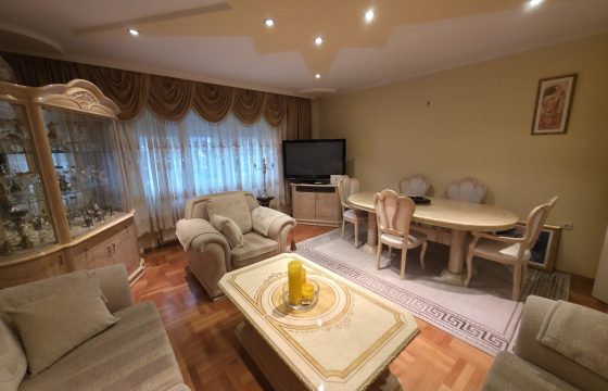 Dvosoban stan 61 m2 – Centar