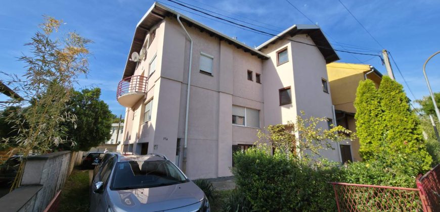 Trosoban stan 75m2 sa garažom i ostavom – Hiseta