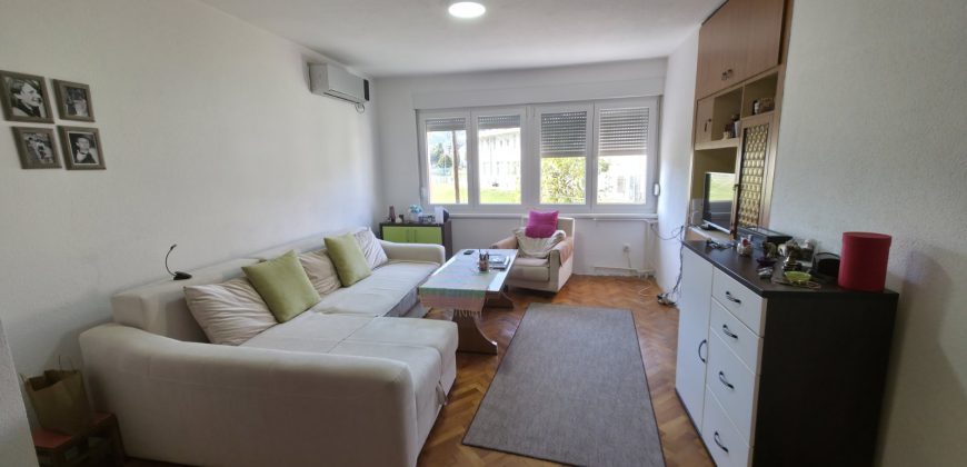 Trosoban stan 75m2 sa garažom i ostavom – Hiseta