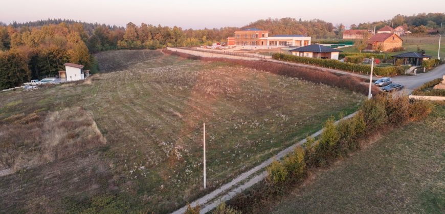 Prodaju se placevi od 1000 m2 – Krčmarice